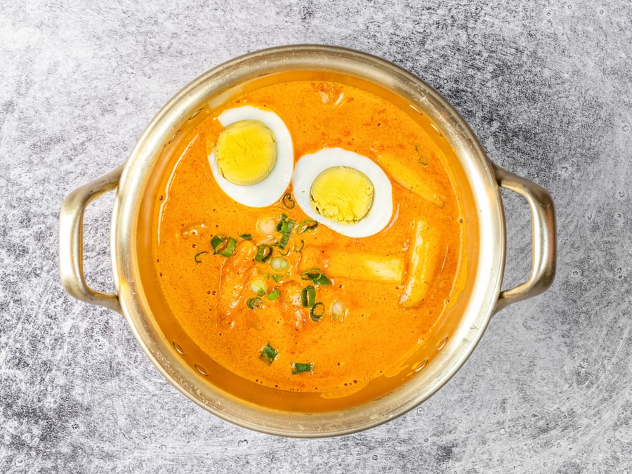 Korean tteok-bokki rice cakes in spicy sauce